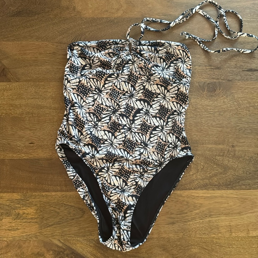 Xirena swimsuit